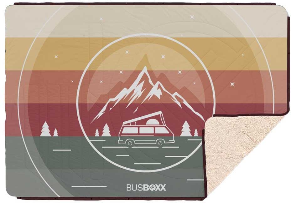 Víceúčelová přikrývka BUSBOXX RedStripe PillowBlanket