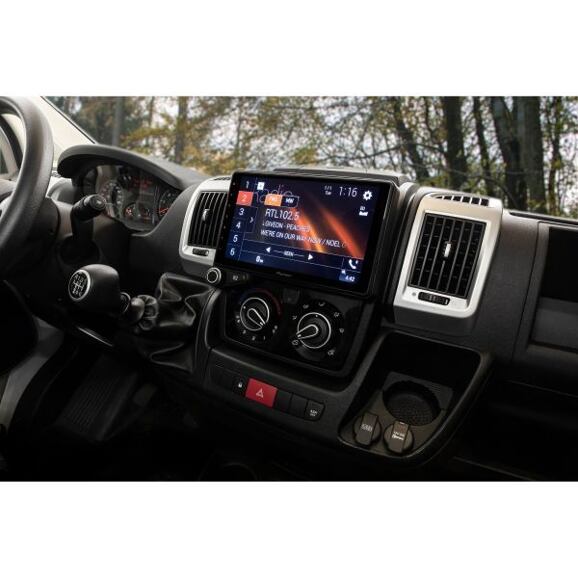 Navigační systém Pioneer AVIC-Z1000DAB-C