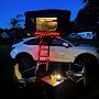 Upínací lano ke stanu EuroTrail s osvětlením - příklad